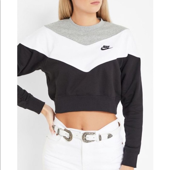 Nike | Tops | Nike Cropped Crewneck 